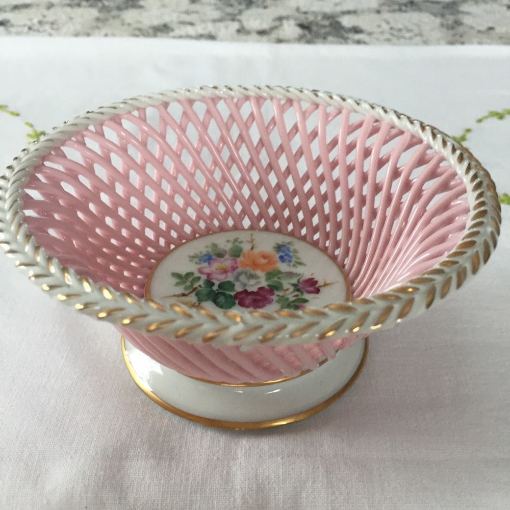 Hand painted Chuba China Decorated Dish